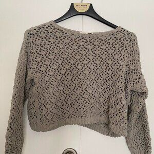 Jessica Simpson sweater
